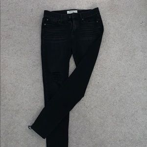 Black wash Gap skinny jeans